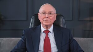 People Who Build Wealth Never Waste Time On These 5 Things, According to Charlie Munger
